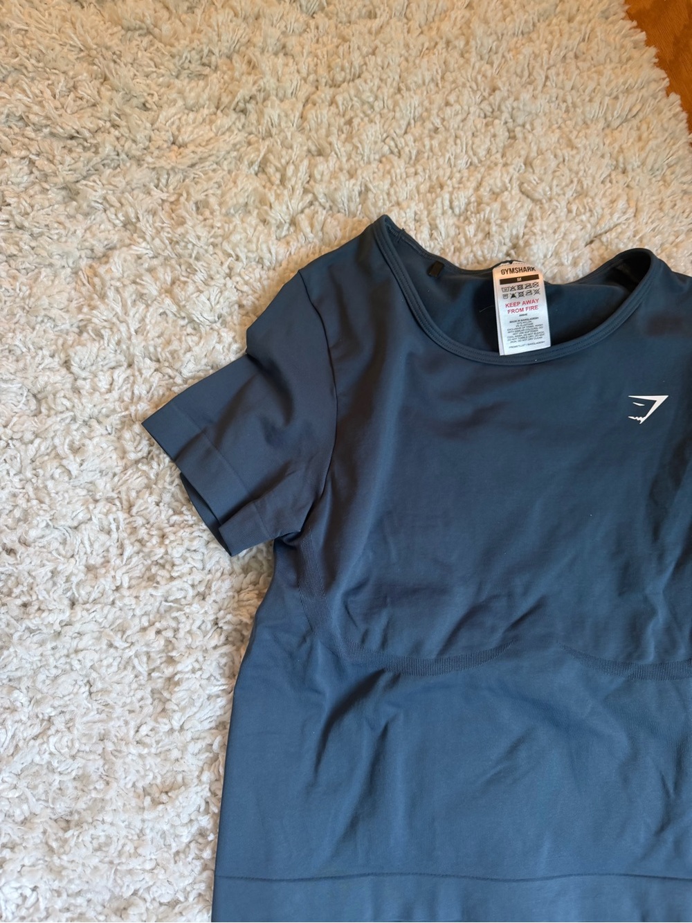 Gymshark top - Picture 3 of 8